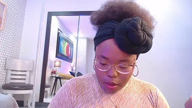 Makena gh online show from 02-25-25, 03:52