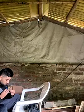 Jestebanano online show from 11-04-25, 01:32