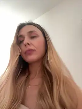 Sophie Enzo online show from 01-20-25, 12:18