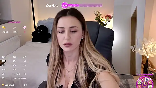 Sophie Enzo online show from 03-17-25, 09:34