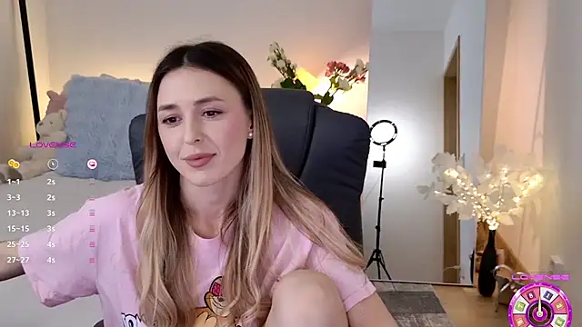 Sophie Enzo online show from 03-18-25, 10:26