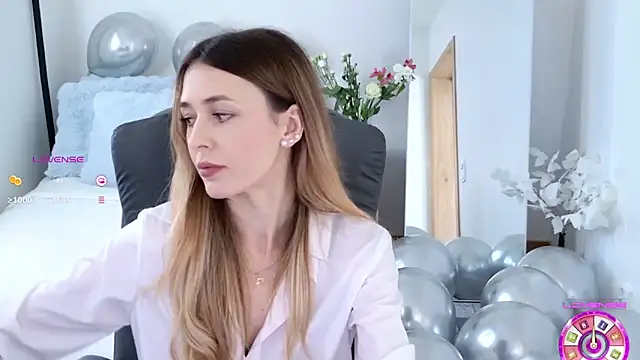 Sophie Enzo online show from 03-20-25, 09:04