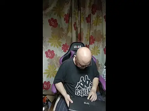 419hisakun online show from 10-19-25, 11:11