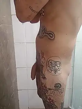 Snapshot of rolesexy chatting on 12-18-24, 10:24 rolesexy online show from 12-18-24, 10:24