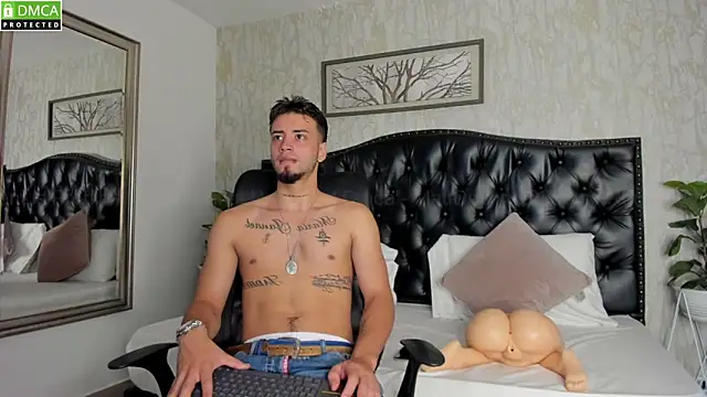 Snapshot of MattDevon chatting on 01-27-25, 03:39 MattDevon online show from 01-27-25, 03:39