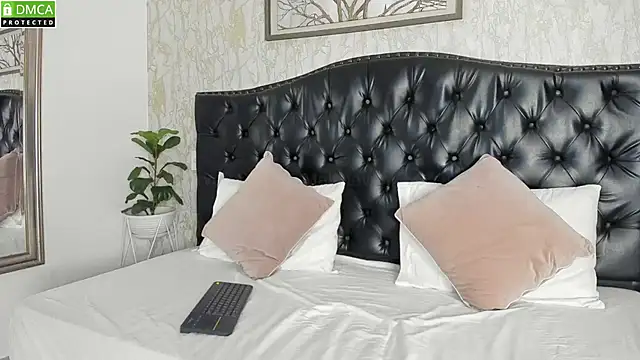 Snapshot of MattDevon chatting on 02-20-25, 07:41 MattDevon online show from 02-20-25, 07:41