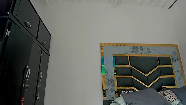 Snapshot of MattDevon chatting on 09-08-25, 07:57 MattDevon online show from 09-08-25, 07:57