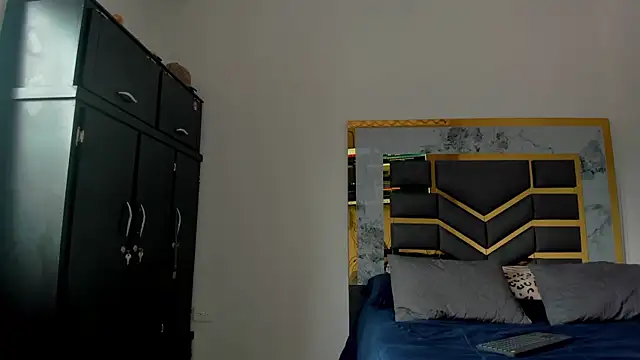 Snapshot of MattDevon chatting on 09-15-25, 12:49 MattDevon online show from 09-15-25, 12:49