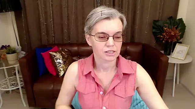 Cutie Erikaa1 online show from 02-22-25, 02:50