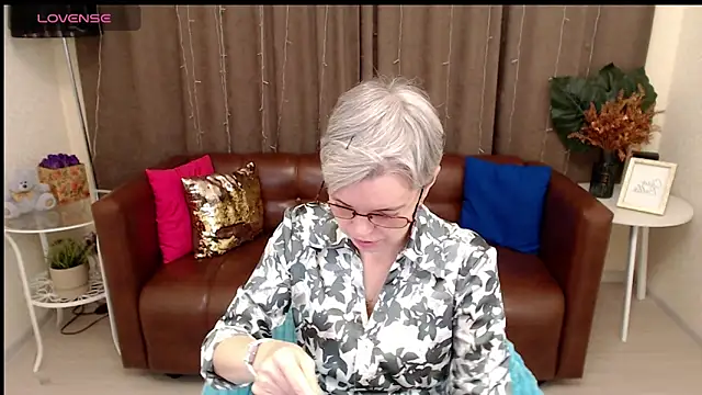 Cutie Erikaa1 online show from 03-09-25, 02:29