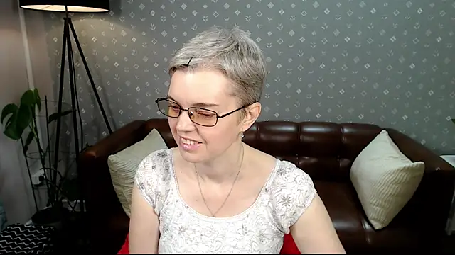 Cutie Erikaa1 online show from 09-19-25, 02:24