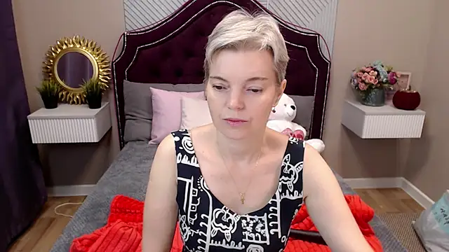 Cutie Erikaa1 online show from 10-25-25, 02:19