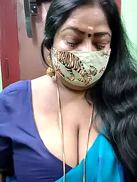 Snapshot of maniisha chatting on 12-07-24, 04:47 maniisha online show from 12-07-24, 04:47
