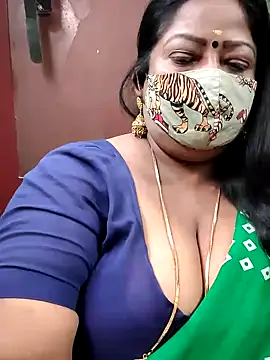 Snapshot of maniisha chatting on 12-08-24, 01:13 maniisha online show from 12-08-24, 01:13