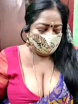 Snapshot of maniisha chatting on 12-21-24, 01:26 maniisha online show from 12-21-24, 01:26