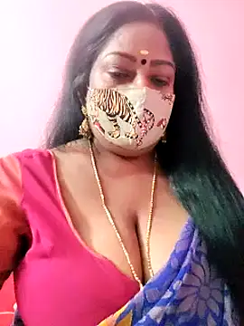 Snapshot of maniisha chatting on 01-06-25, 07:56 maniisha online show from 01-06-25, 07:56