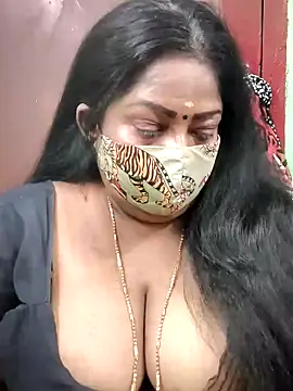 Snapshot of maniisha chatting on 01-19-25, 09:23 maniisha online show from 01-19-25, 09:23