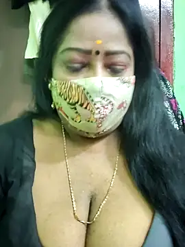 Snapshot of maniisha chatting on 09-18-25, 08:11 maniisha online show from 09-18-25, 08:11