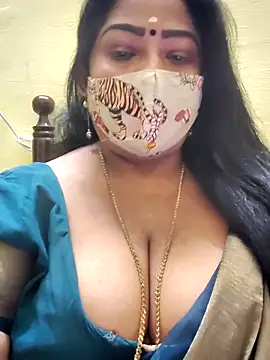 Snapshot of maniisha chatting on 10-01-25, 06:36 maniisha online show from 10-01-25, 06:36