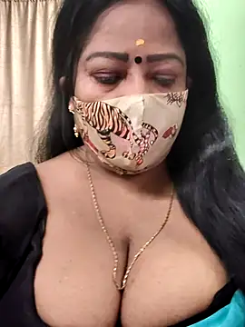 Snapshot of maniisha chatting on 10-17-25, 07:05 maniisha online show from 10-17-25, 07:05