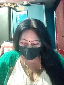 Snapshot of maniisha chatting on 06-06-26, 05:06 maniisha online show from 06-06-26, 05:06