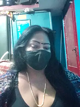 Snapshot of maniisha chatting on 06-08-26, 03:56 maniisha online show from 06-08-26, 03:56
