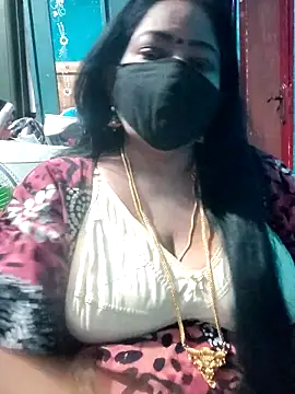 Snapshot of maniisha chatting on 06-12-26, 05:12 maniisha online show from 06-12-26, 05:12