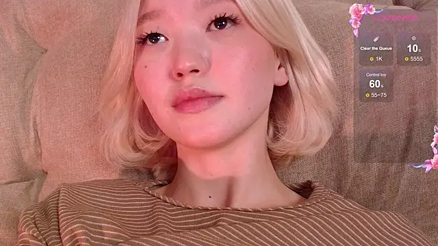 Snapshot of milli_sun_ chatting on 10-05-25, 05:06 milli sun online show from 10-05-25, 05:06