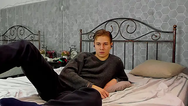 Snapshot of Marcus_Swampov chatting on 12-02-24, 06:32 Marcus Swampov online show from 12-02-24, 06:32