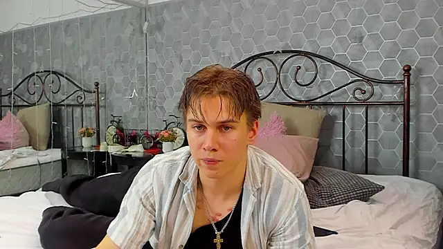 Snapshot of Marcus_Swampov chatting on 12-24-24, 01:59 Marcus Swampov online show from 12-24-24, 01:59