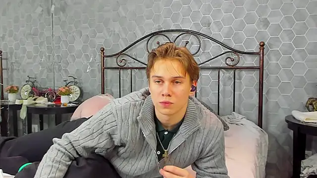 Snapshot of Marcus_Swampov chatting on 01-01-25, 03:45 Marcus Swampov online show from 01-01-25, 03:45