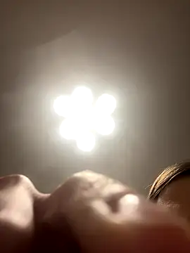 Janet Welder online show from 12-14-25, 09:41