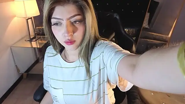 Kitty fox b online show from 09-13-25, 12:38