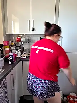 Snapshot of Tallulah-mae-xoxox chatting on 10-28-25, 02:09 Tallulah-mae-xoxox online show from 10-28-25, 02:09