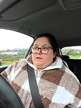 Snapshot of Tallulah-mae-xoxox chatting on 12-22-25, 10:45 Tallulah-mae-xoxox online show from 12-22-25, 10:45