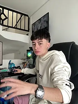 nico 18x online show from 12-04-25, 01:53