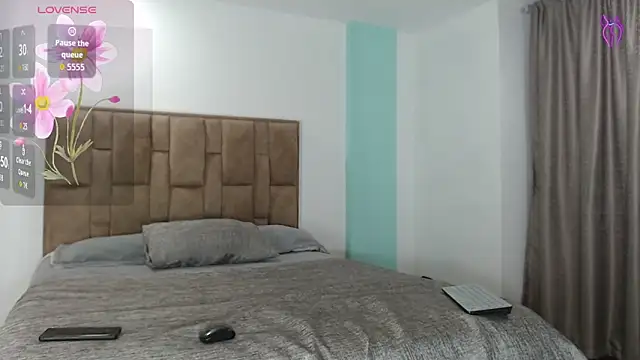 aleejhandraa online show from 10-19-25, 11:27