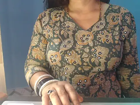 Snapshot of Jannat_ji chatting on 06-06-26, 12:43 Jannat ji online show from 06-06-26, 12:43