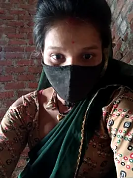 Hoty girl 143 online show from 04-22-26, 01:30