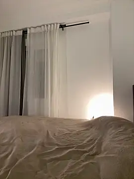 IamCrystal2 online show from 11-25-25, 12:32