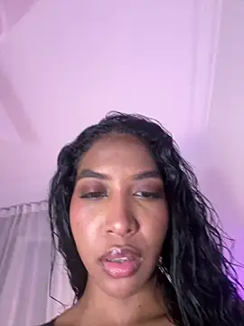 IamCrystal2 online show from 05-25-26, 08:48