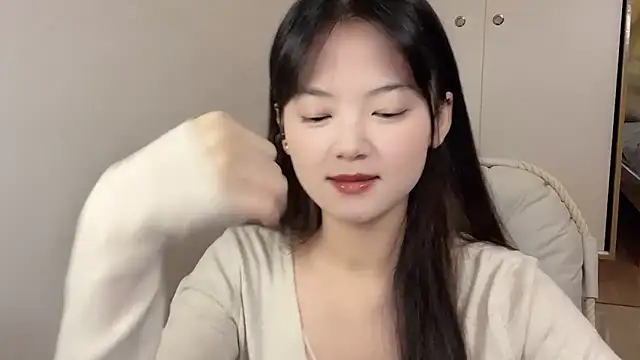 Snapshot of max688 chatting on 12-18-24, 08:20 max688 online show from 12-18-24, 08:20