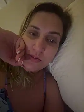 Snapshot of Bia_sexynovaes chatting on 03-02-26, 01:30 Bia sexynovaes online show from 03-02-26, 01:30