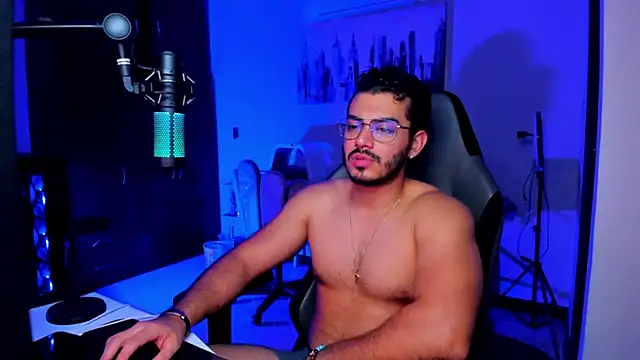 BrunoD31 online show from 11-28-25, 04:04