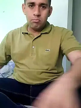 Snapshot of CRISTHIAN_GREY01 chatting on 12-17-24, 03:39 CRISTHIAN GREY01 online show from 12-17-24, 03:39