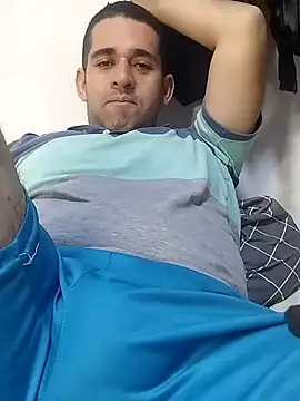 Snapshot of CRISTHIAN_GREY01 chatting on 02-28-25, 05:26 CRISTHIAN GREY01 online show from 02-28-25, 05:26