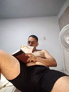 Snapshot of CRISTHIAN_GREY01 chatting on 10-05-25, 06:23 CRISTHIAN GREY01 online show from 10-05-25, 06:23