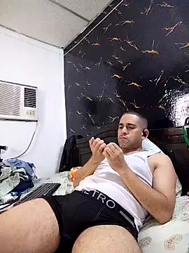 CRISTHIAN GREY01 online show from 04-20-26, 02:25