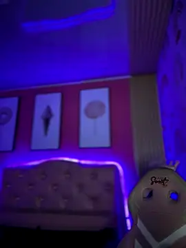Annie LS online show from 10-14-25, 08:31