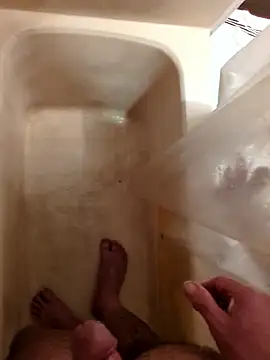 Snapshot of Cuminmyhands90 chatting on 01-08-26, 04:48 Cuminmyhands90 online show from 01-08-26, 04:48